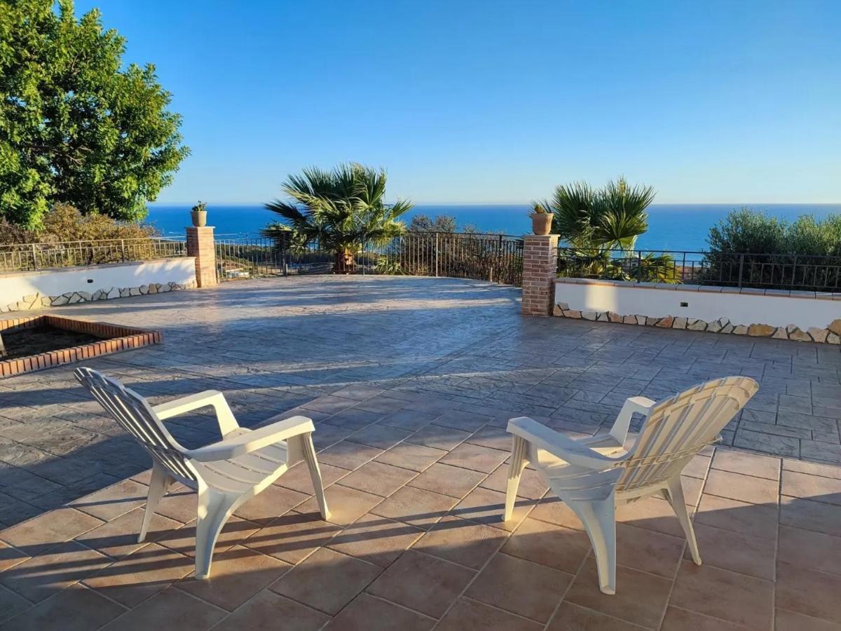Вилла Il Casale Di Bovo Marina Монталлегро Экстерьер фото