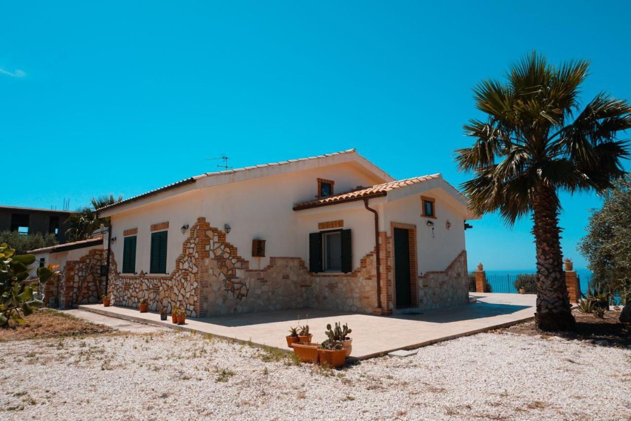 Вилла Il Casale Di Bovo Marina Монталлегро Экстерьер фото